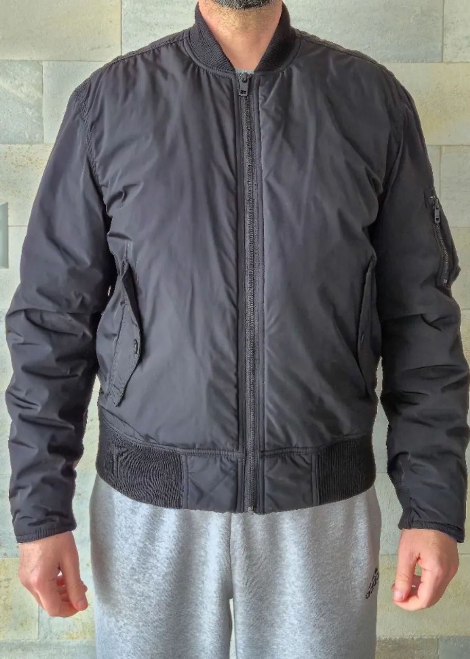 Jaqueta DKNY Jeans Bomber cor Preta Tamano G - Foto 2