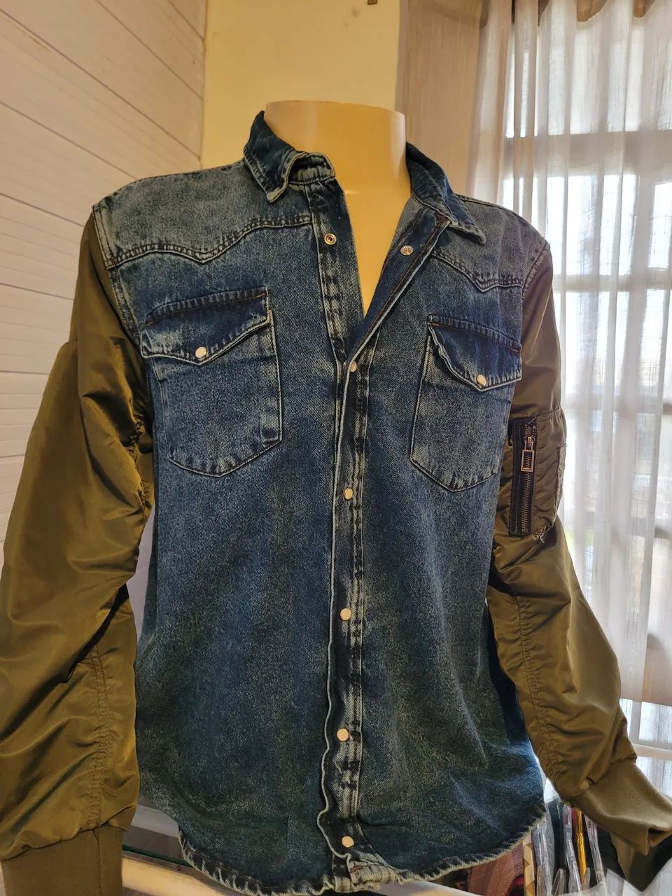 Camisa masculina jeans com mangas acetinada - Foto 3