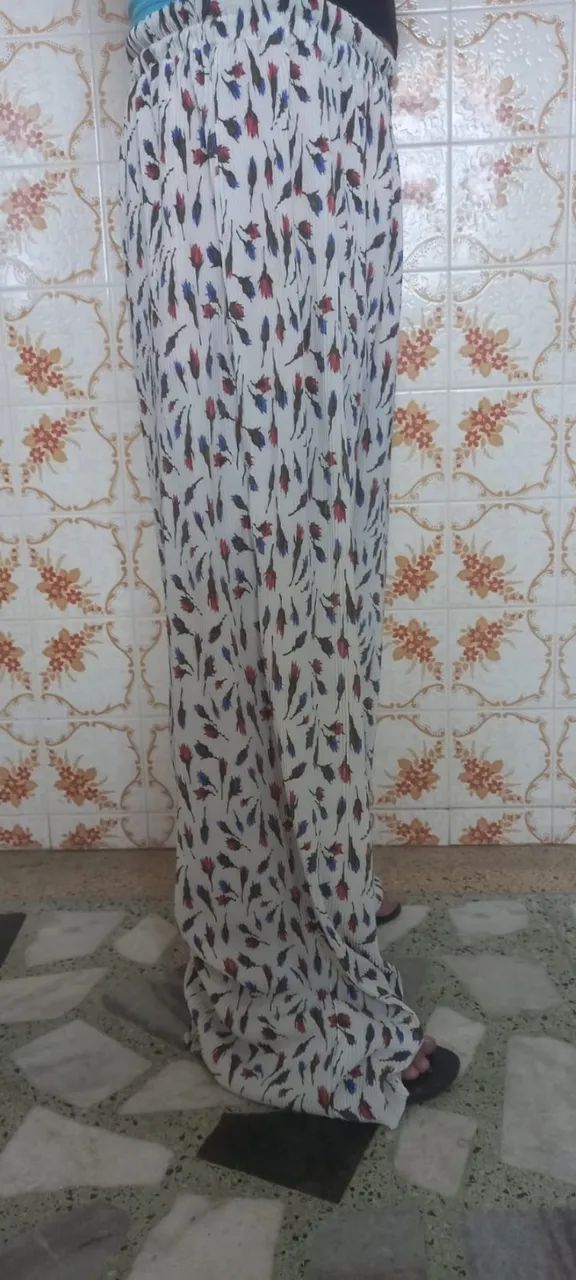 Calça comprida estampada - tamanho M - usada apenas 1 vez - Aceito oferta - Foto 3