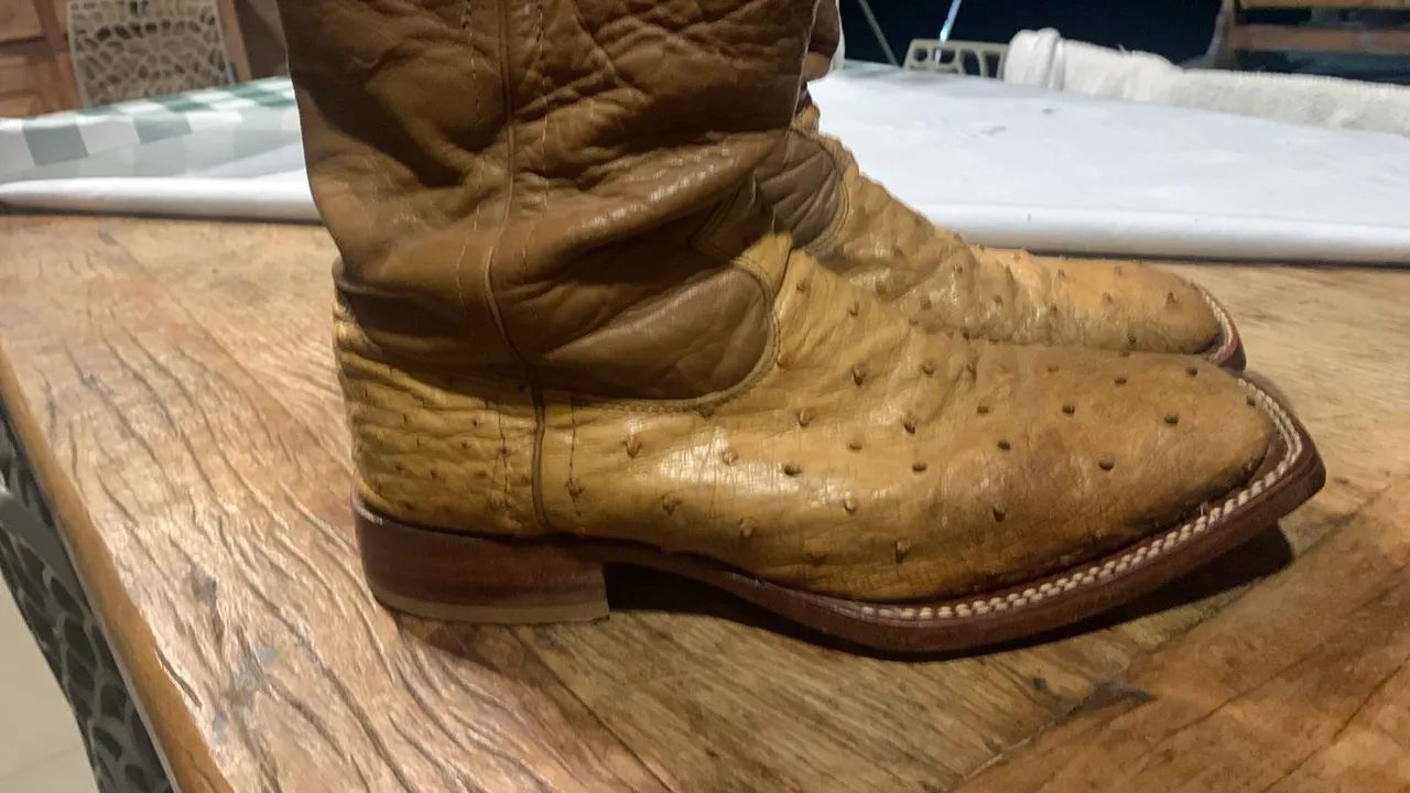 Botas de Couro de Avestruz - Foto 2