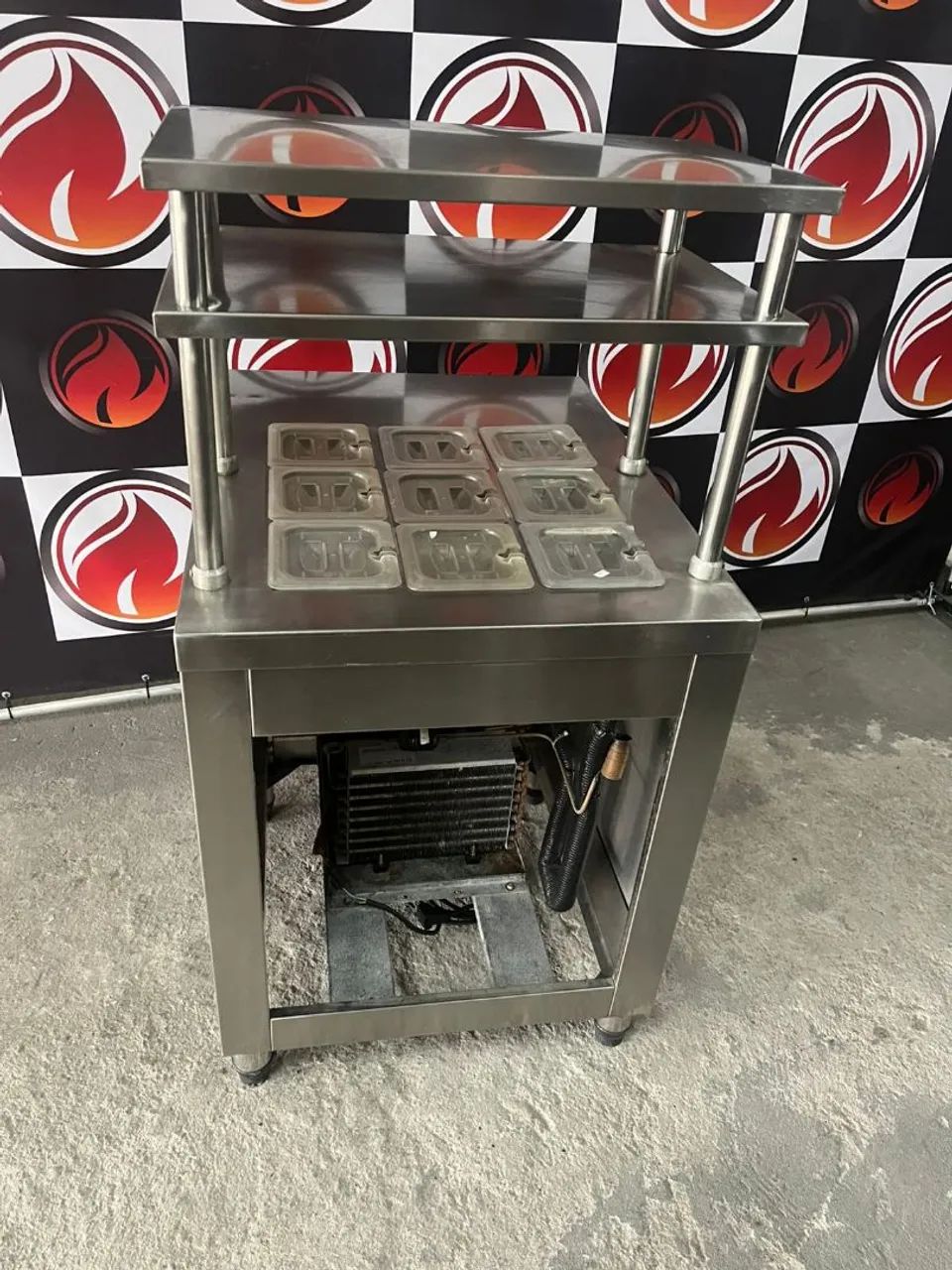 Balcão  condimentadora  refrigerada  220 volts acompanha as 6 cubas - Foto 5