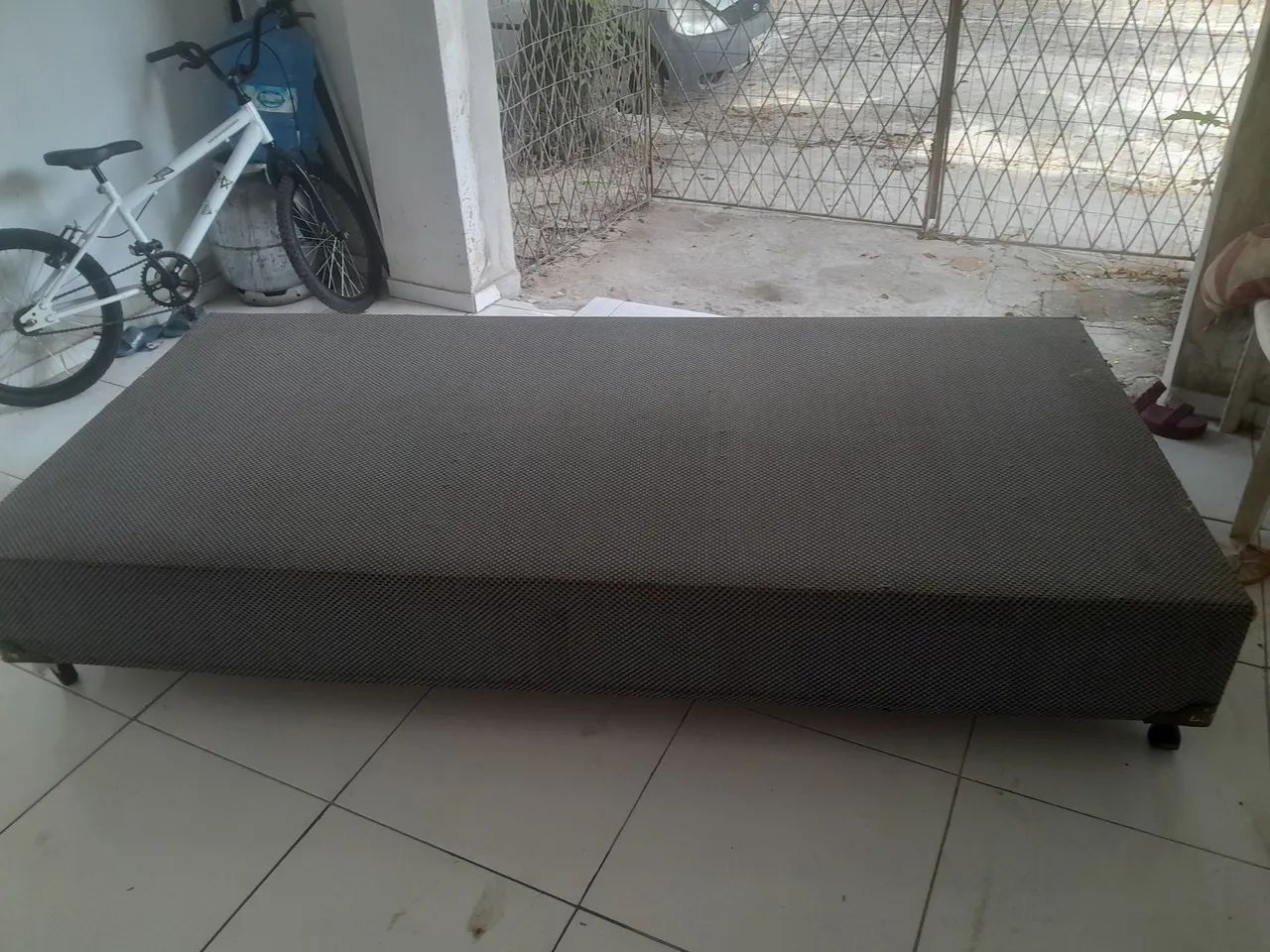 Cama box de solteiro a venda! - Foto 4