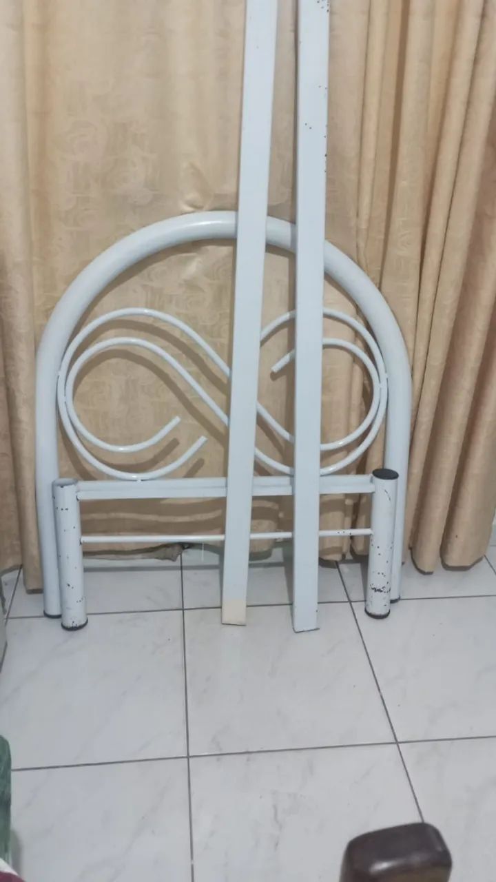 cama de solteiro em aço