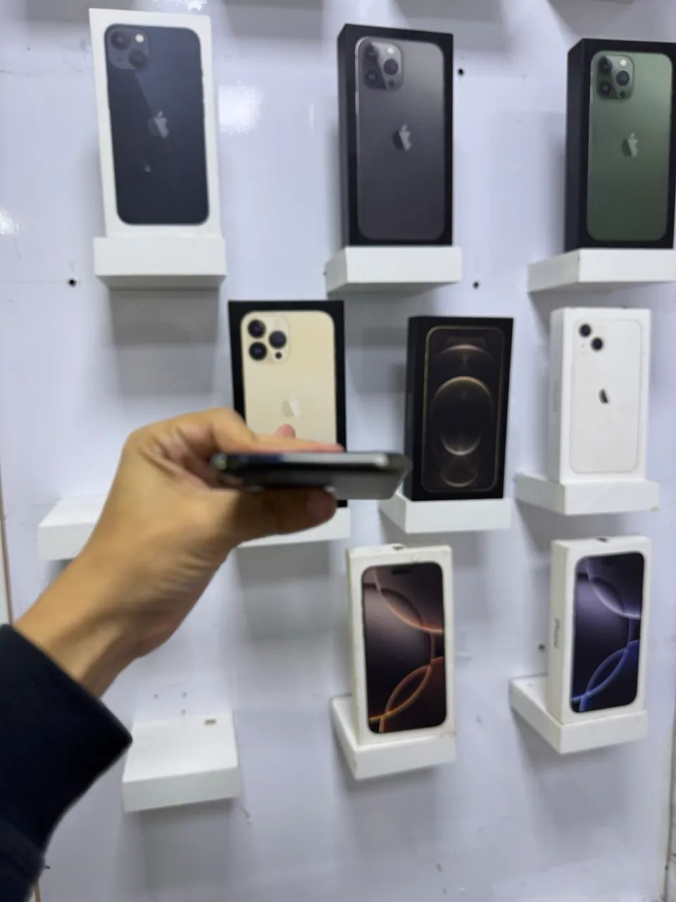 IPhone 11 Pro Max - 256GB ( TODO ORIGINAL!! )  - Foto 2