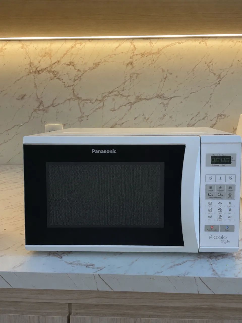 Microondas Panasonic Piccolo Style 25L
