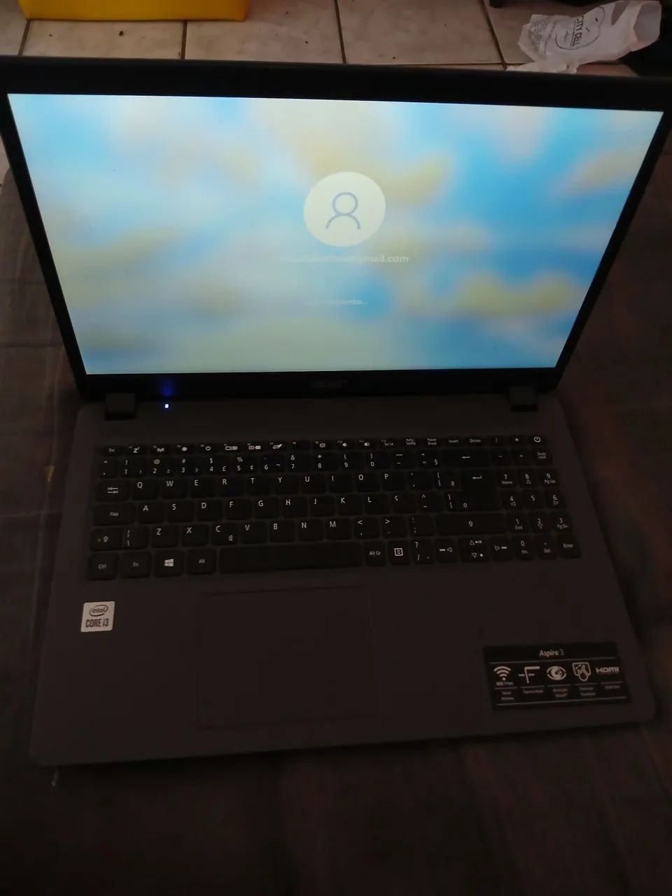 Vende-se notebook acer 