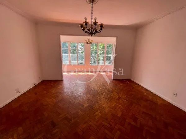Apartamento com 06 quartos