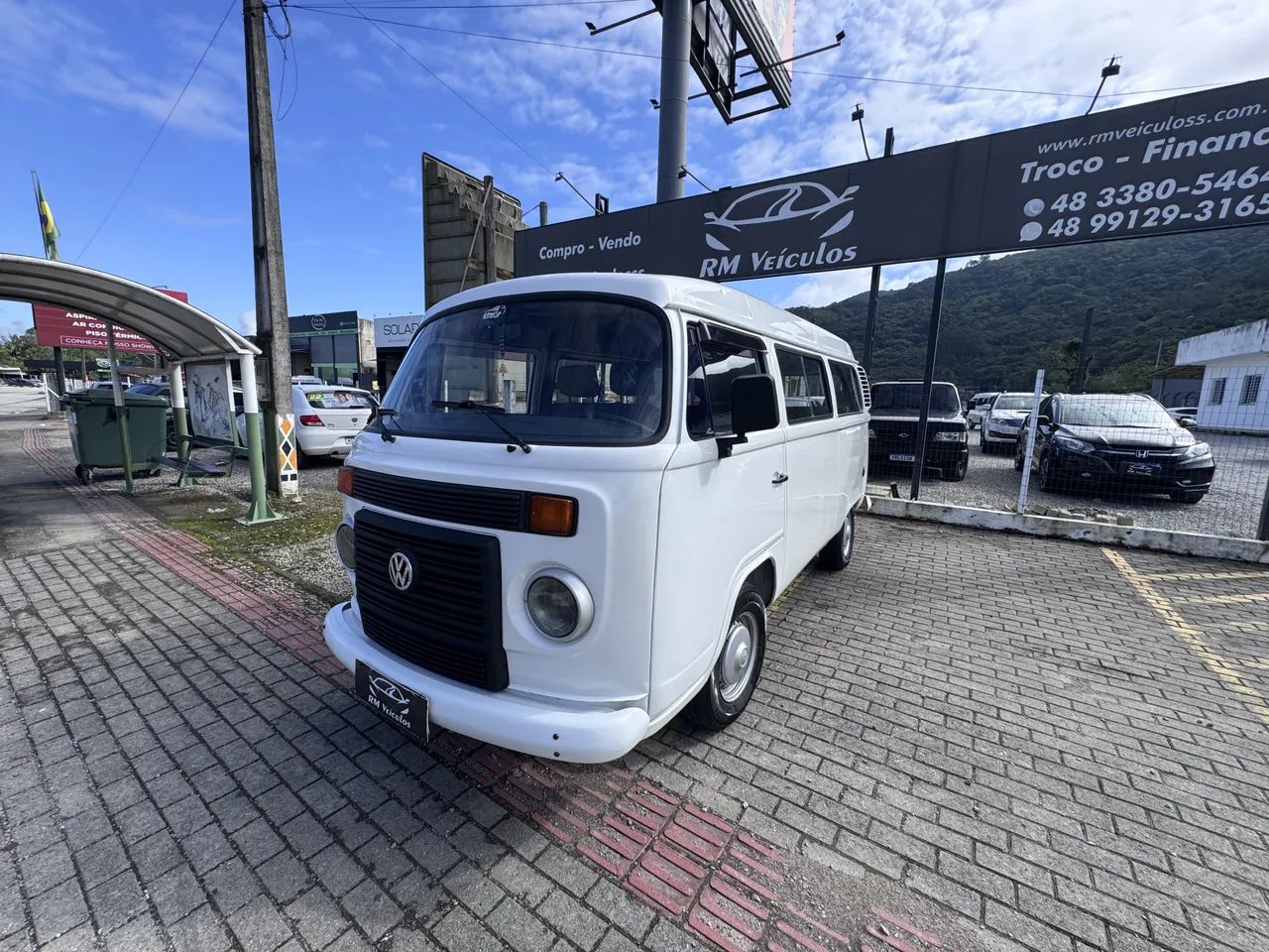 Volkswagen Kombi Kombi Lotação 1.4 Mi Total Flex 8V 2014