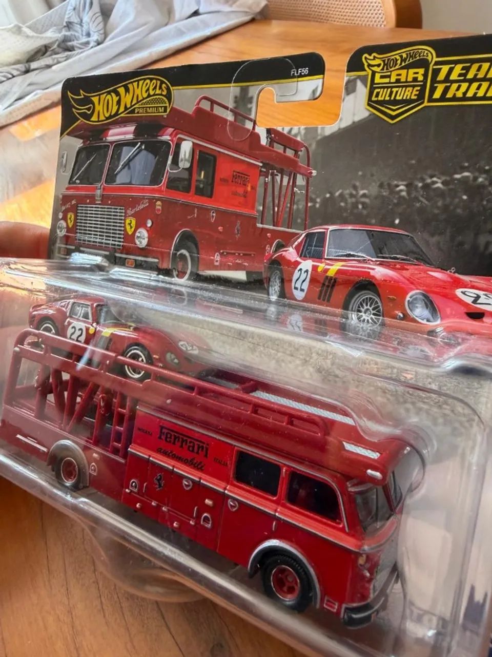 Hot Wheels Team Transport Ferrari 250 GTO - Foto 4