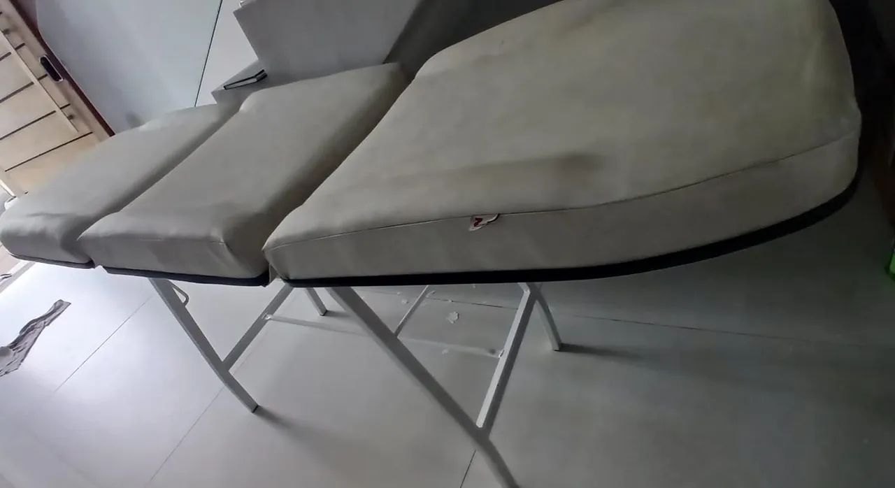 Maca em bom estado pra consultório de atendimento.  - Foto 4