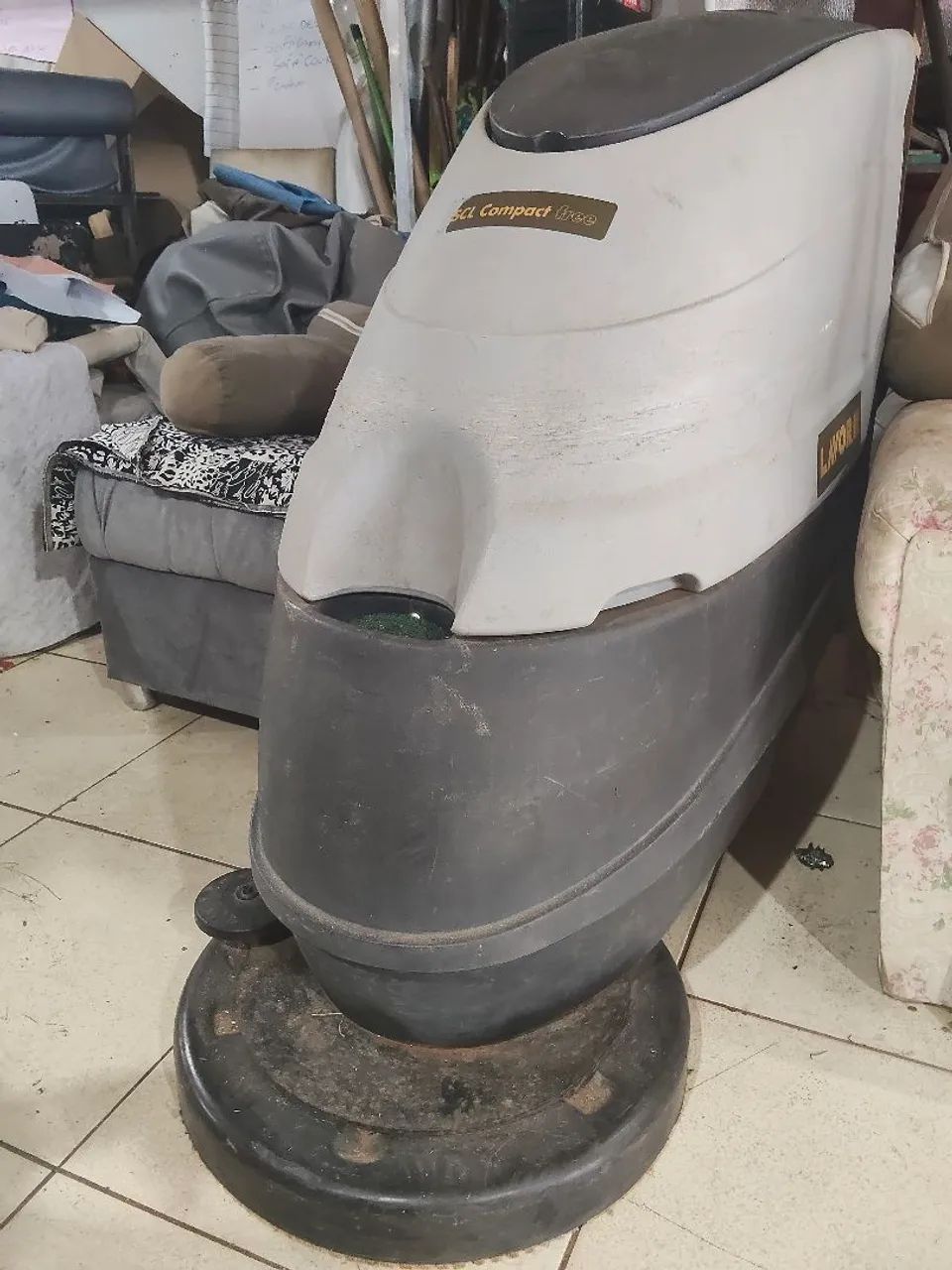 Máquina de lavar e secar piso