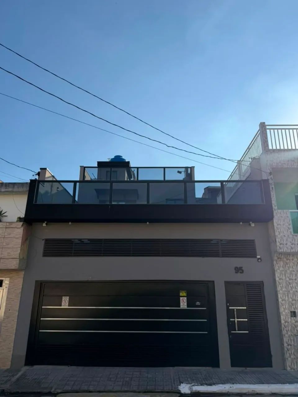 Sobrado grande e espaçoso 