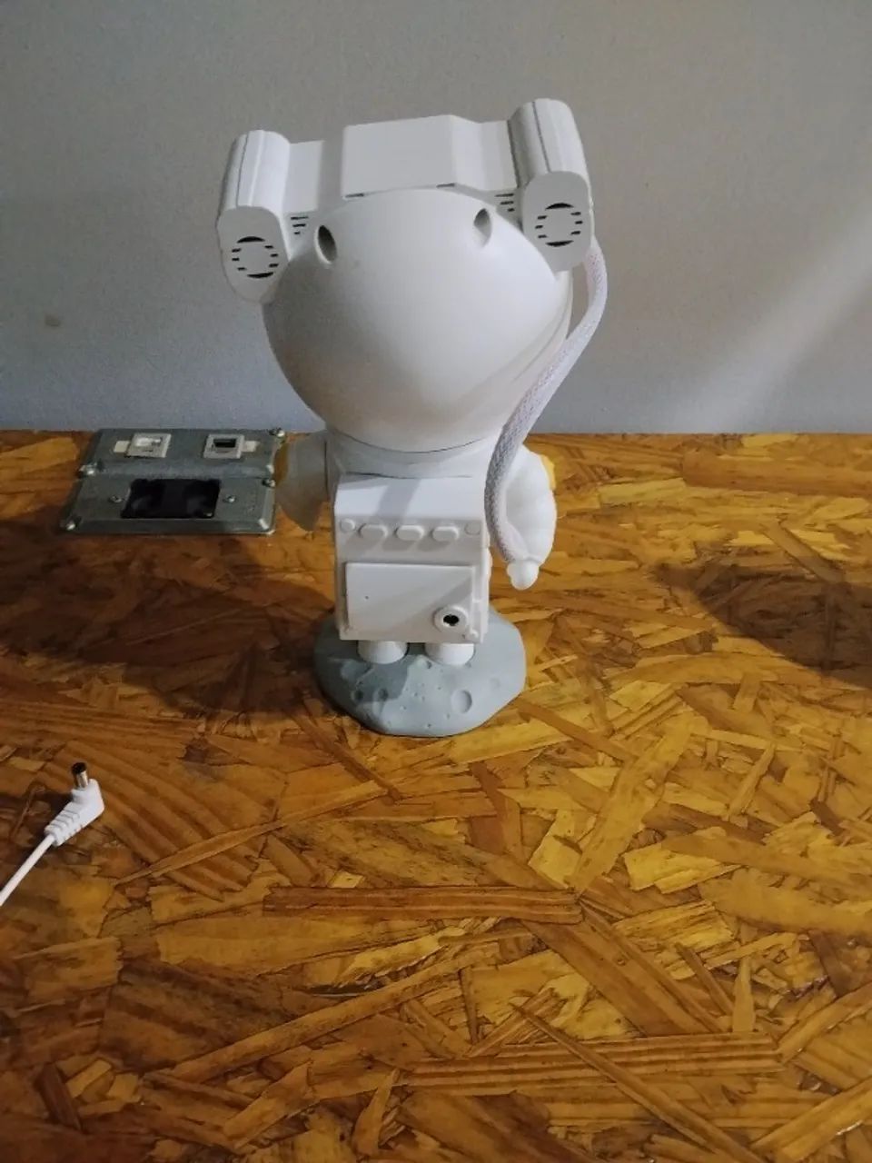 Projetor Galáxia Astronauta LED com Estrelas + Bluetooth - Funcionando - Foto 5