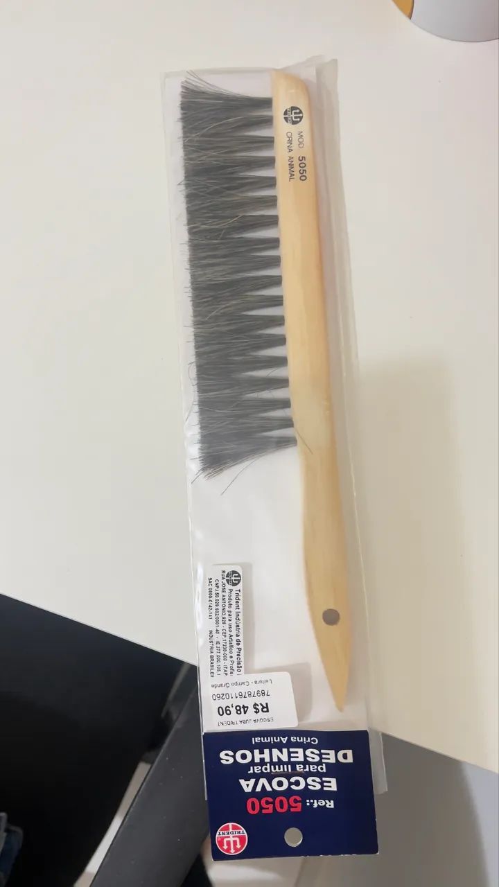 Escova para limpar desenhos