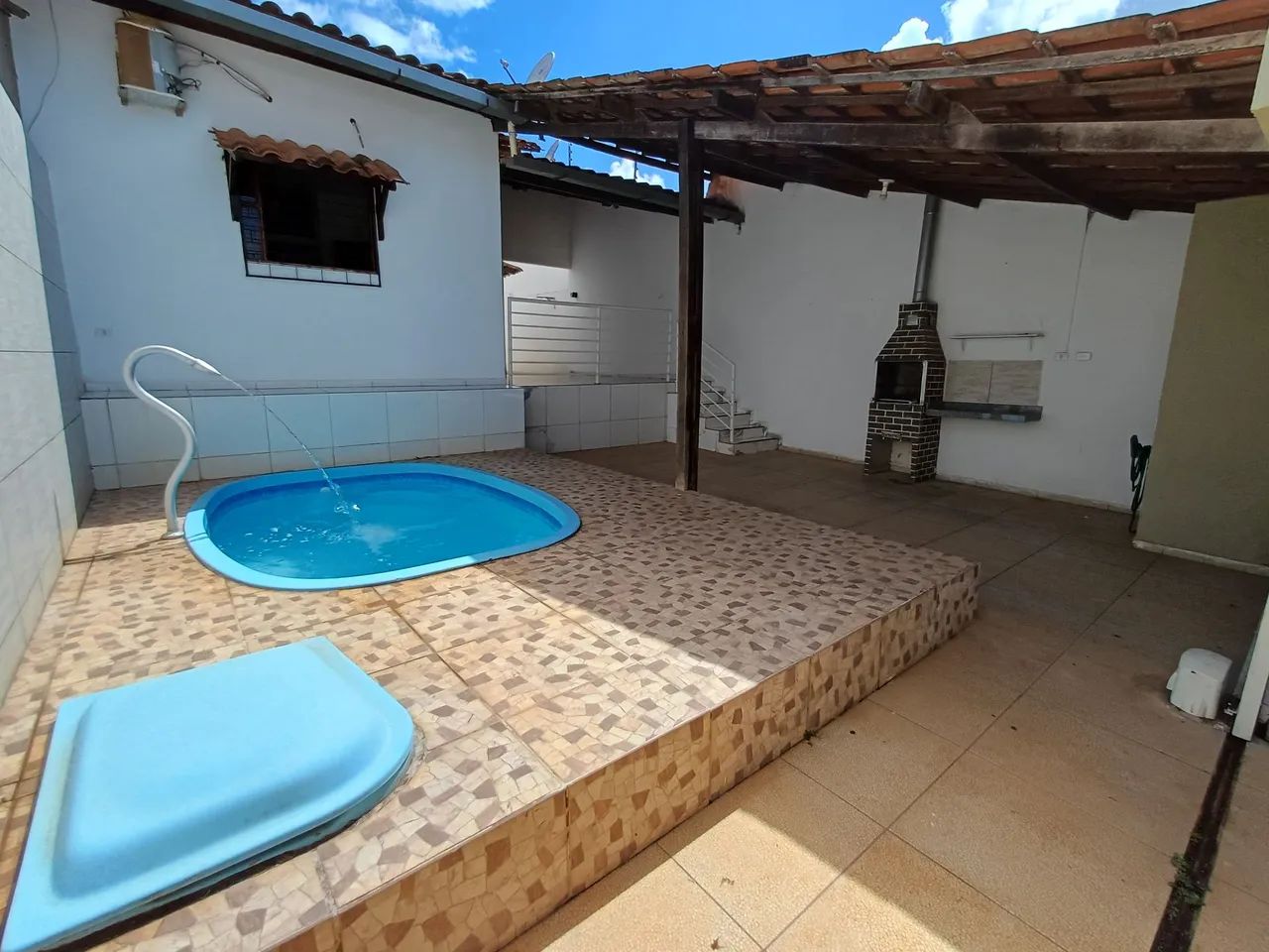 Vendo casa com piscina - Foto 3