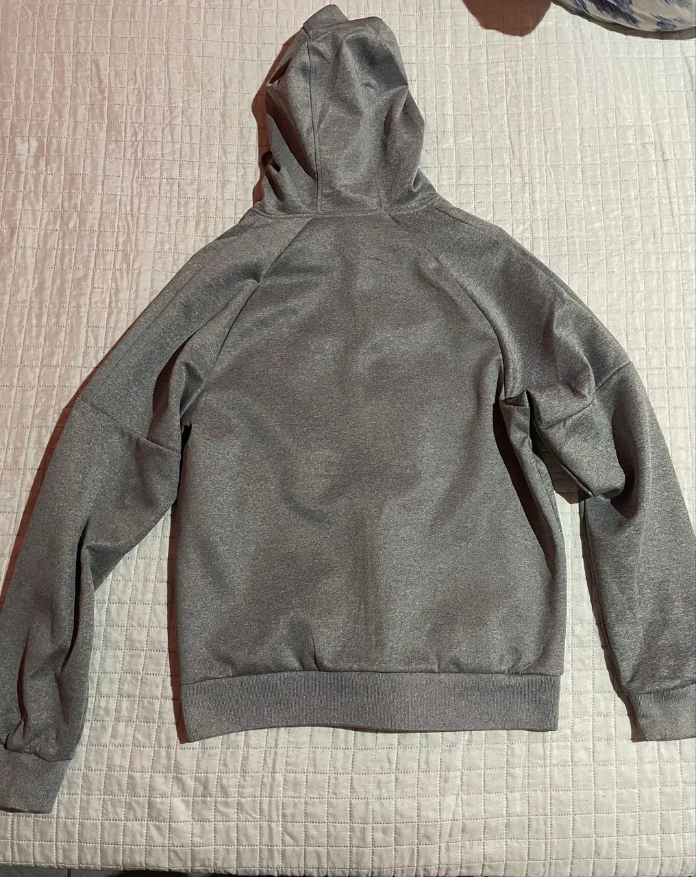 Moletom cinza com capuz do modelo Tech Fleece - Foto 4