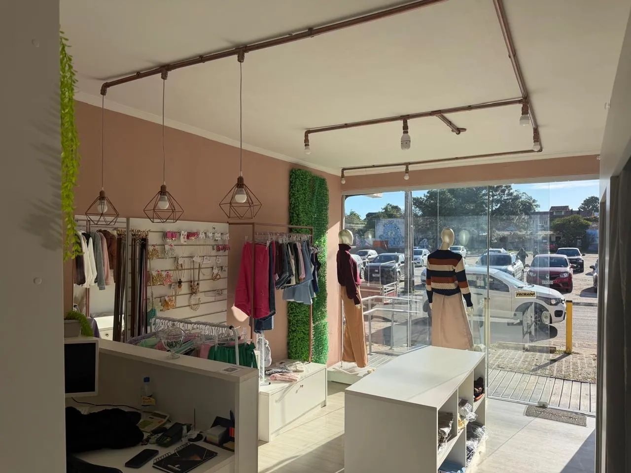 Loja de Roupas Femininas Completa com Estoque - Florianópolis - Foto 3