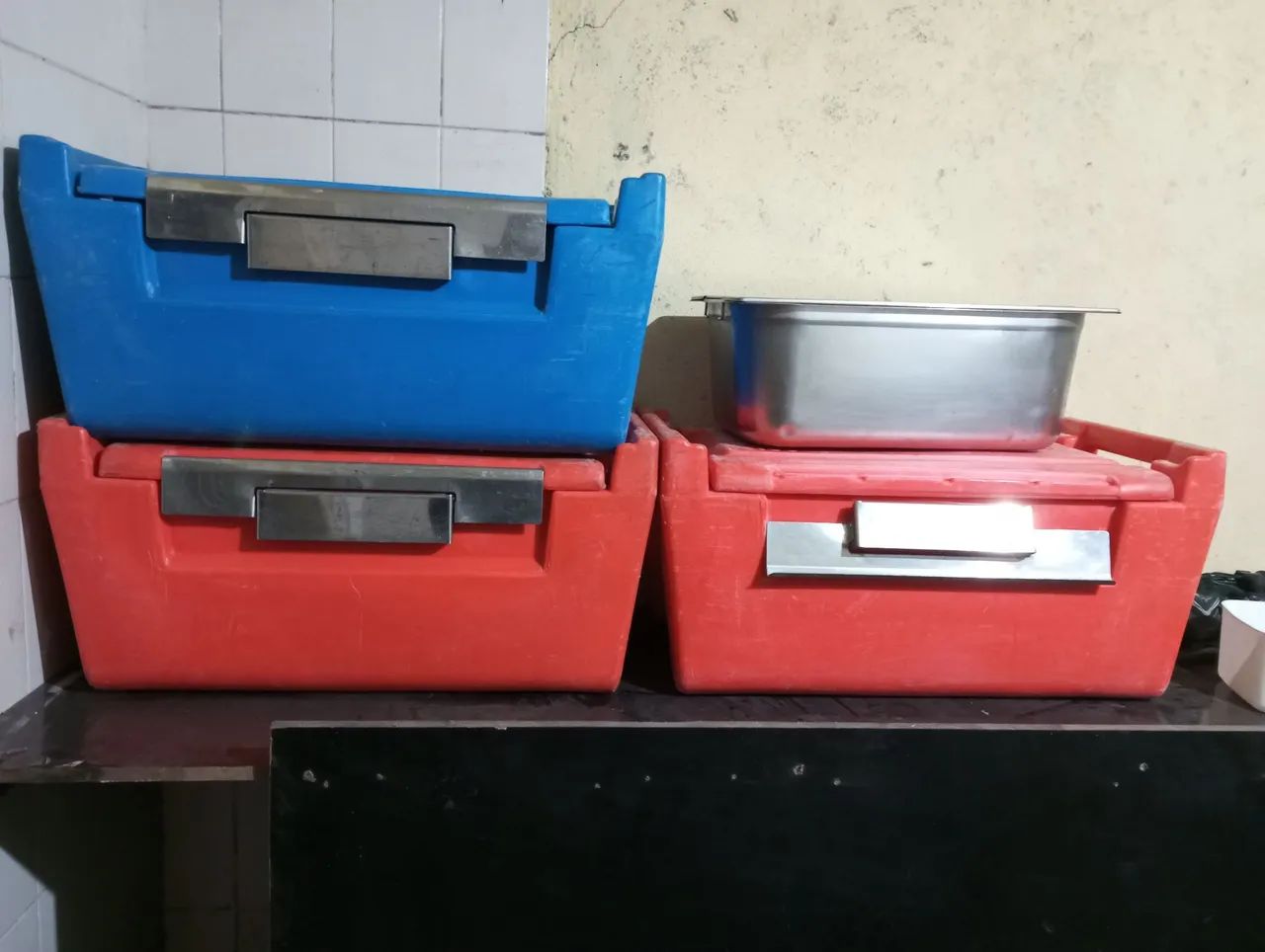 Caixa Hotbox Alimentos Termica 100 Litros Azul, Nova
