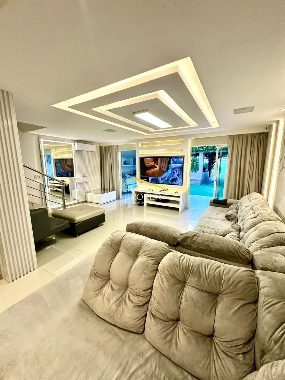 Casa Duplex Alto Padrão à Venda  220m²  100% Projetada e Mobiliada