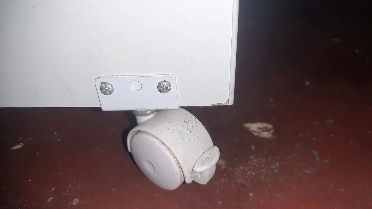 Vendo mini berço com colchão 100$.    * - Foto 3
