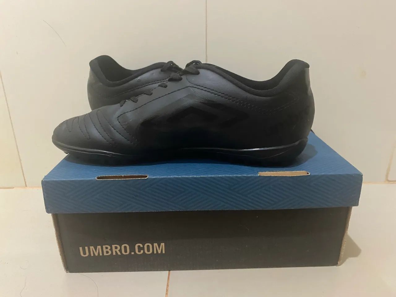 Chuteira umbro society  41 - Foto 3