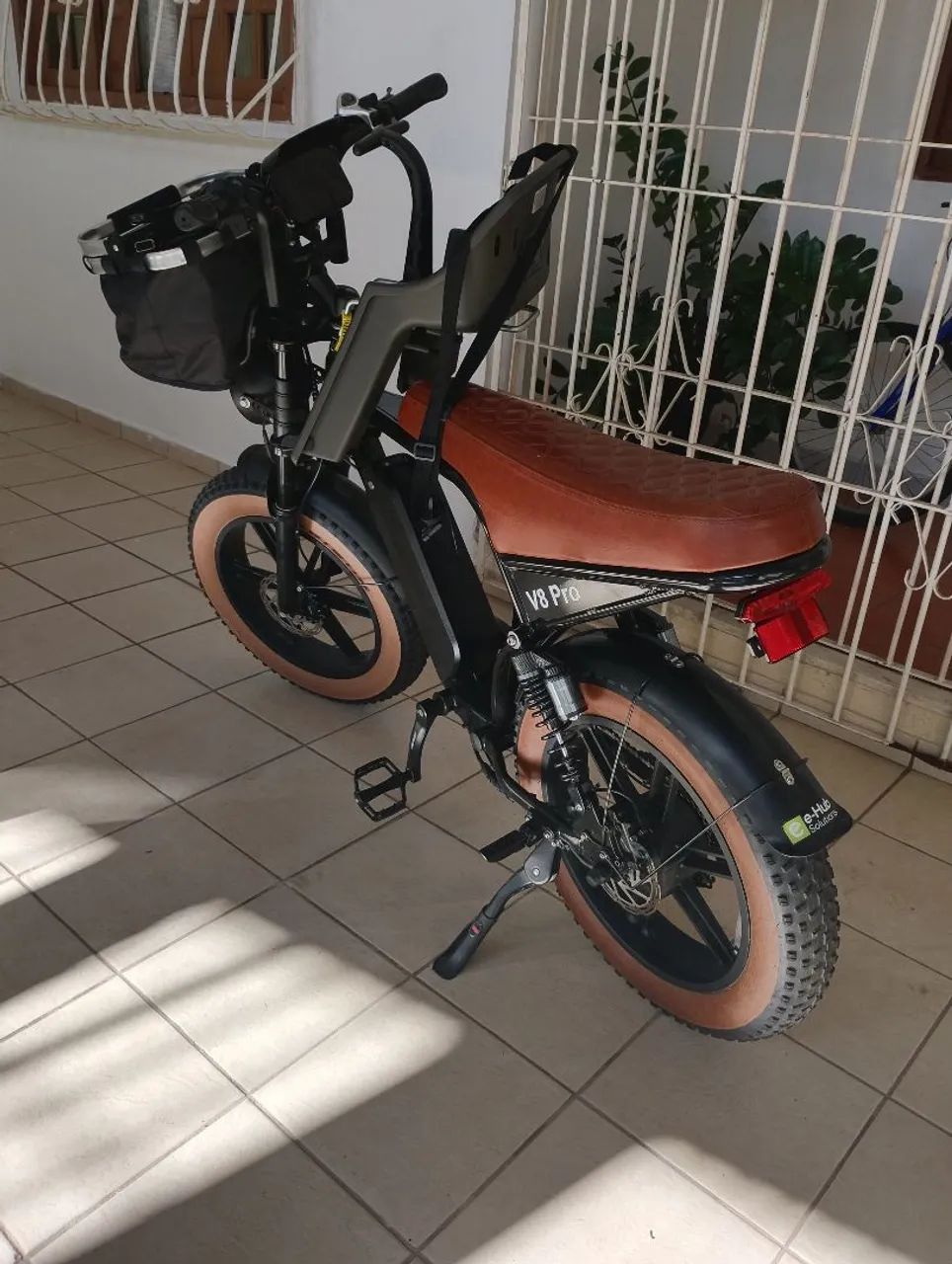 Bicicleta elétrica v8 pro