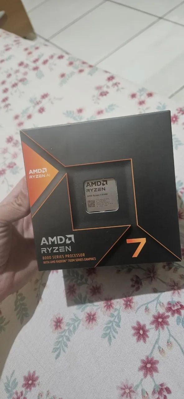 AMD Ryzen 7 8700G Box LACRADO COM GARANTIA AMAZON