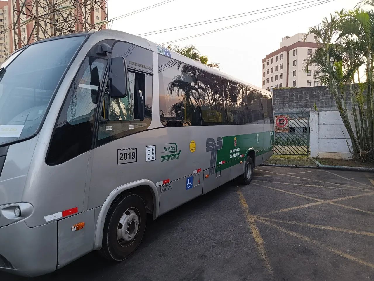 Ônibus urbano - Foto 2