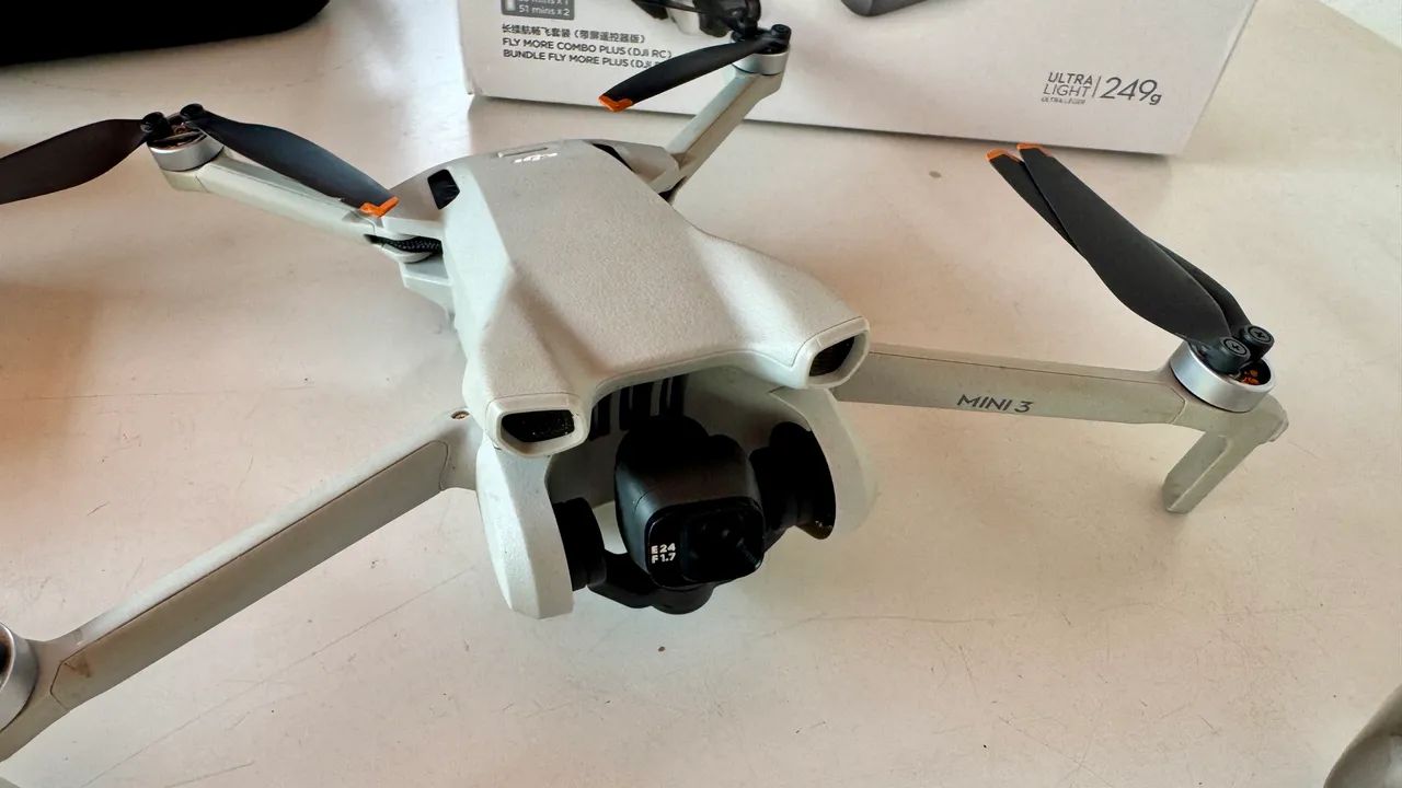 DJI Mini 3 Fly More Combo PLUS - Completo + Kit de Lentes - Foto 2