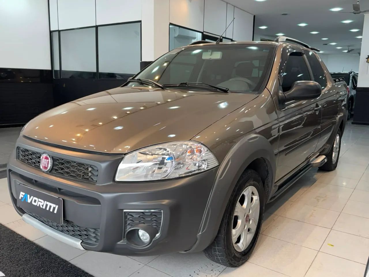 Fiat Strada Working Hard 1.4 Fire Flex 8V CD 2016 - Foto 2