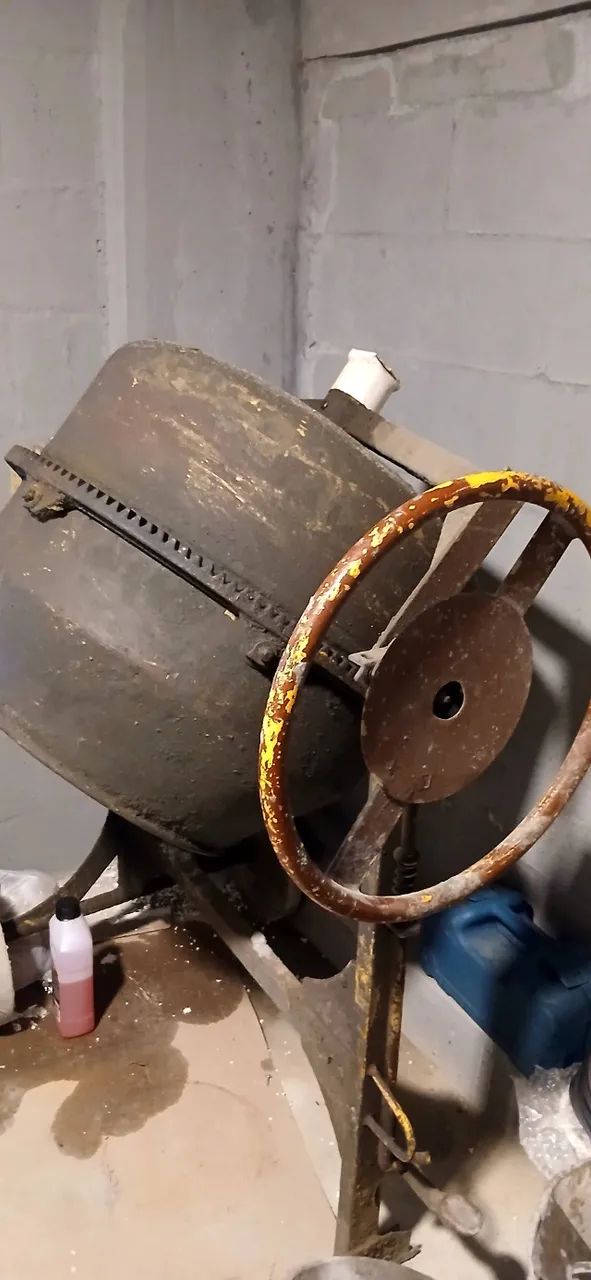 Betoneira usada 
