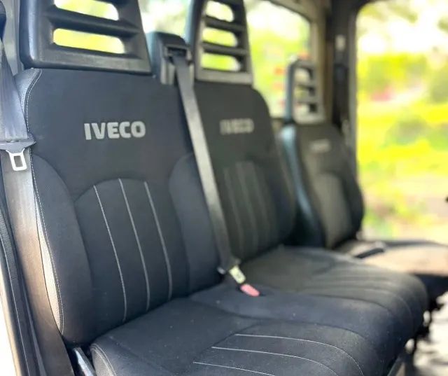 Iveco Daily 35s14 plataforma 2014 - Foto 5