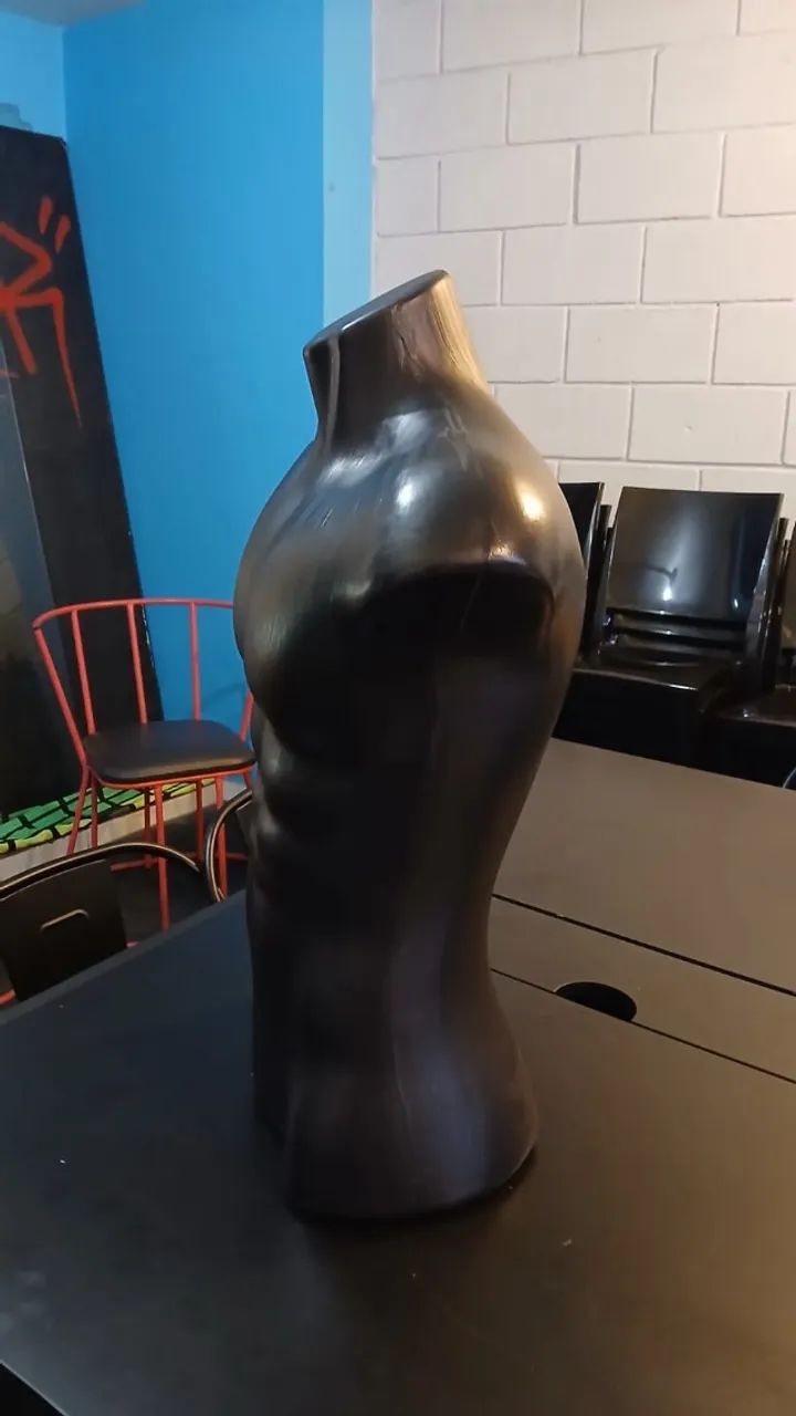 Manequim Torso Preto - Foto 2