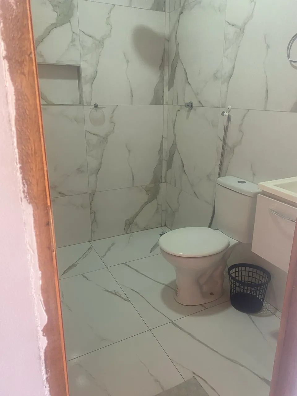 VENDO CASA ACEITAMOS TROCA EM VEÍCULO  - Foto 3