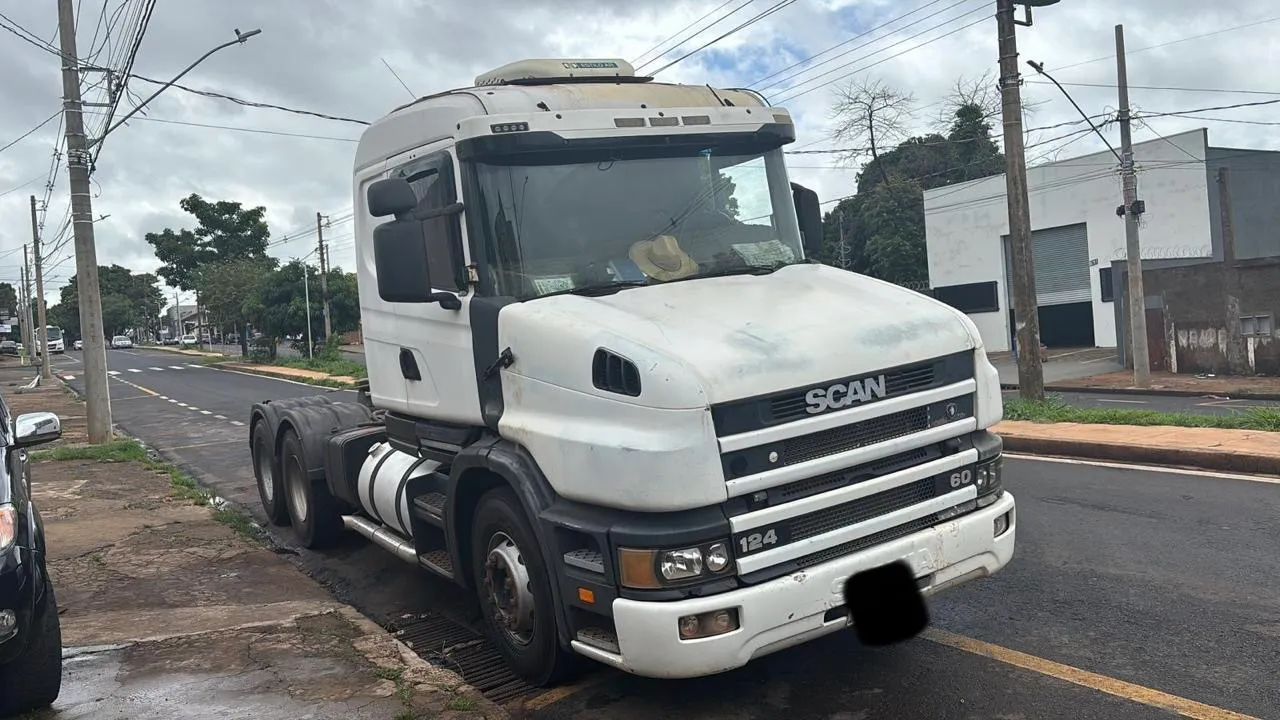 Scania T124 