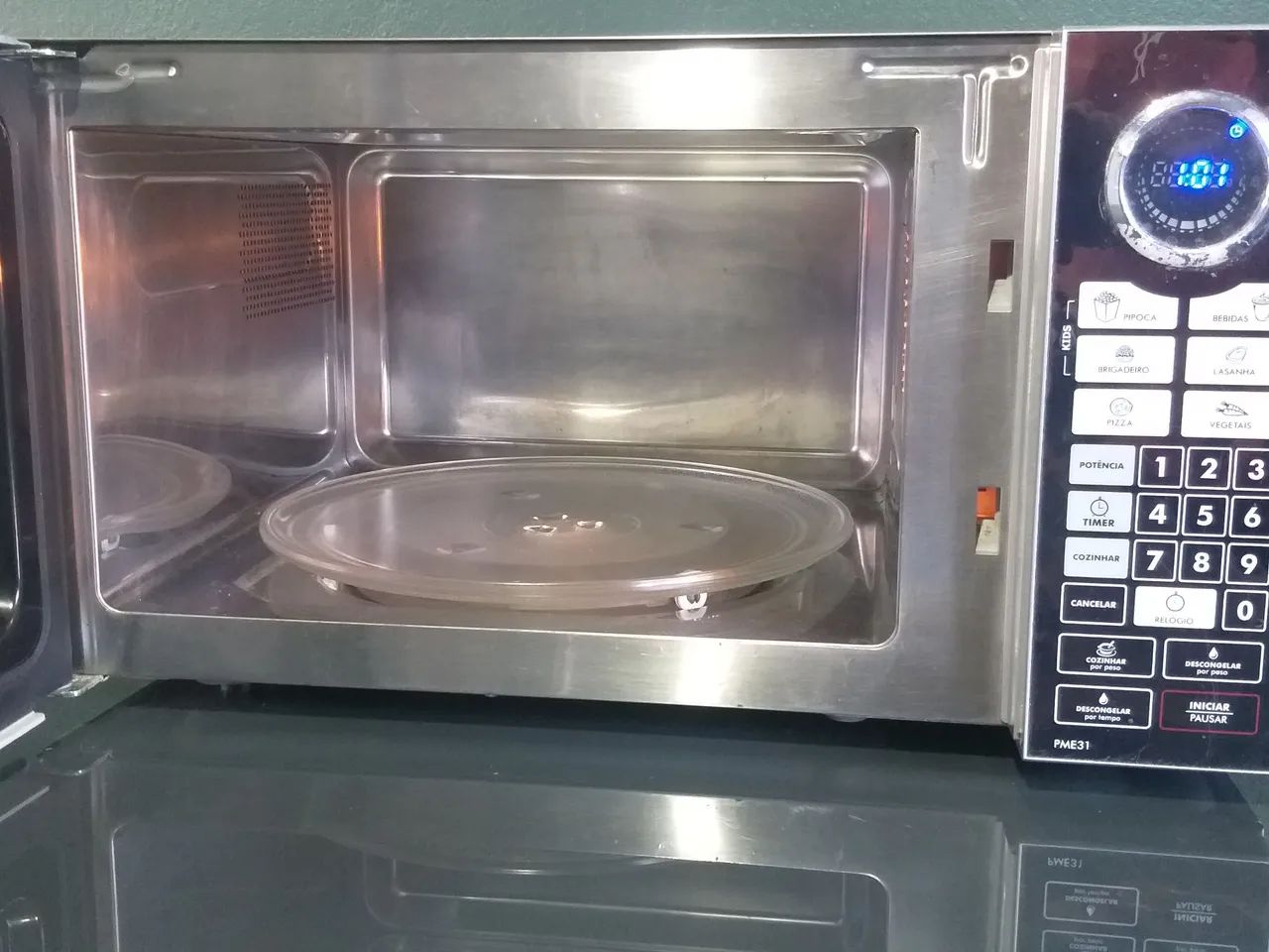 Microondas Philco 32 litros inox - Foto 4