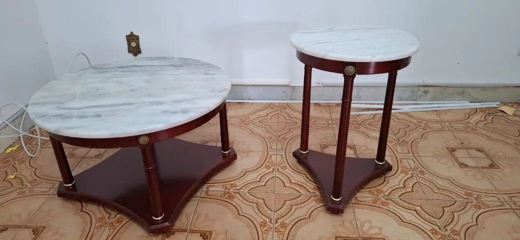CONJUNTO DE MESAS EM MÁRMORE - Foto 2