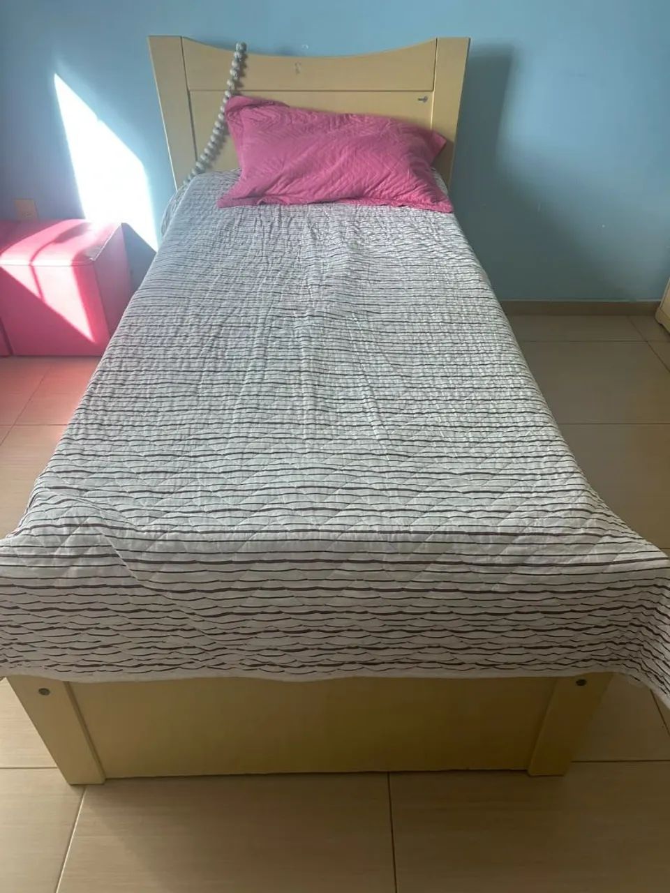 VENDO CAMA DE SOLTEIRO
