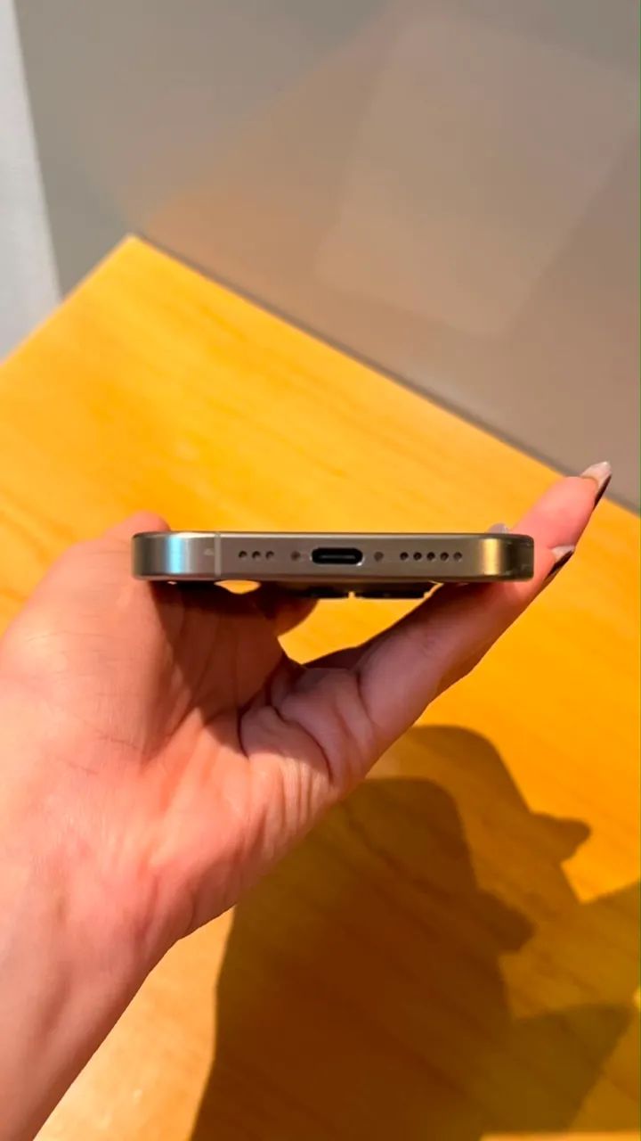 iPhone 15 pro - Foto 3
