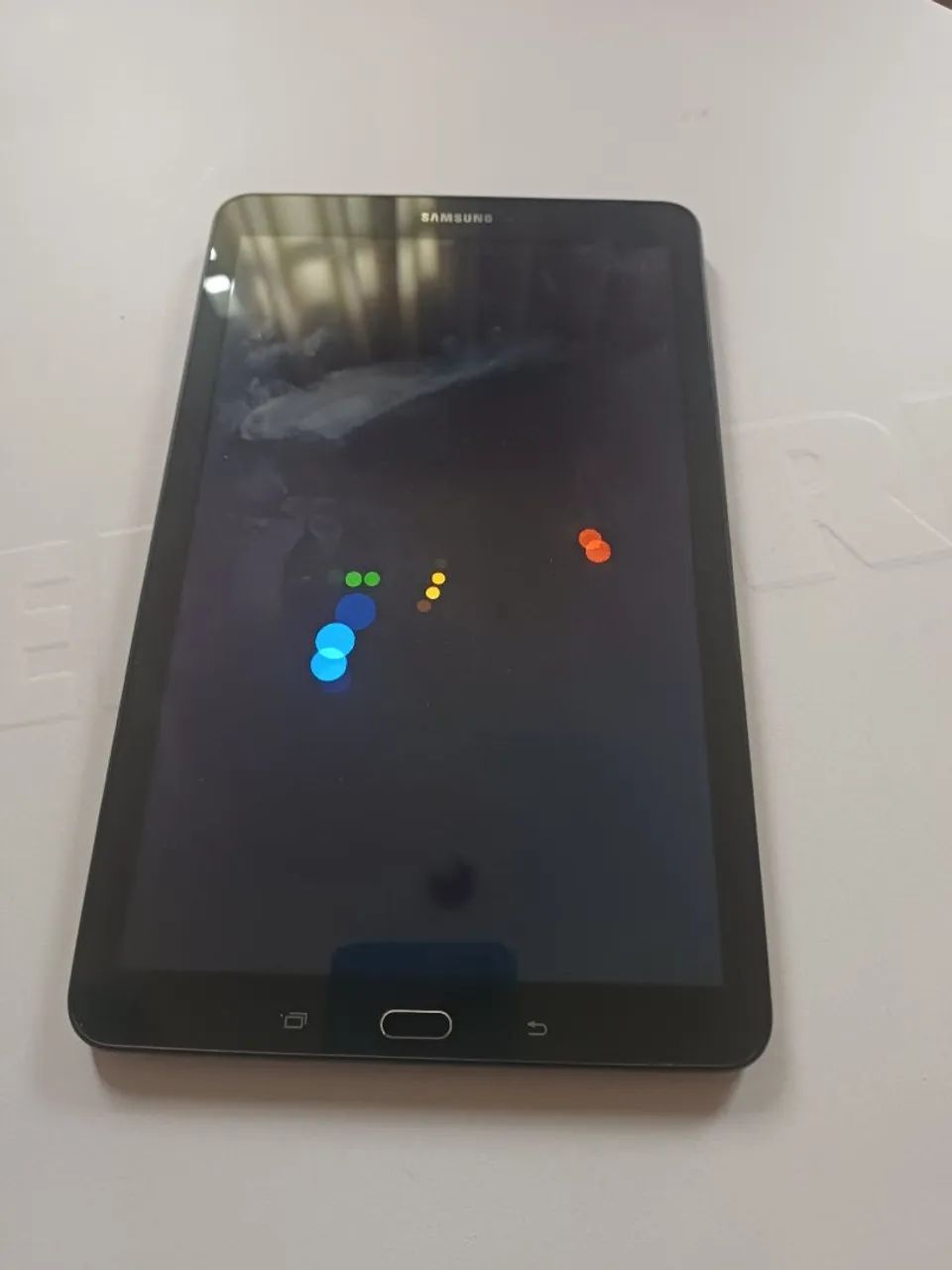 Tablet Samsung t-560 - Foto 3