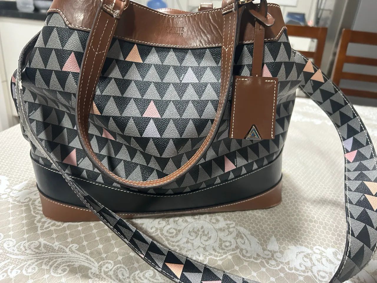 Bolsa Tote preta neo Emma Triangle