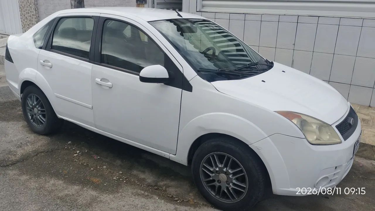 Ford Fiesta Fiesta Sed. 1.6 8V Flex 4p 2010