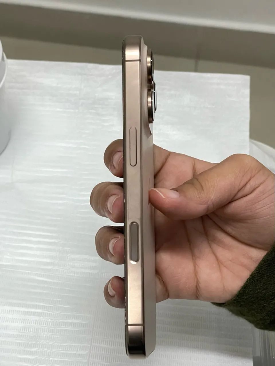 iPhone 16 pro 128gb - Foto 3