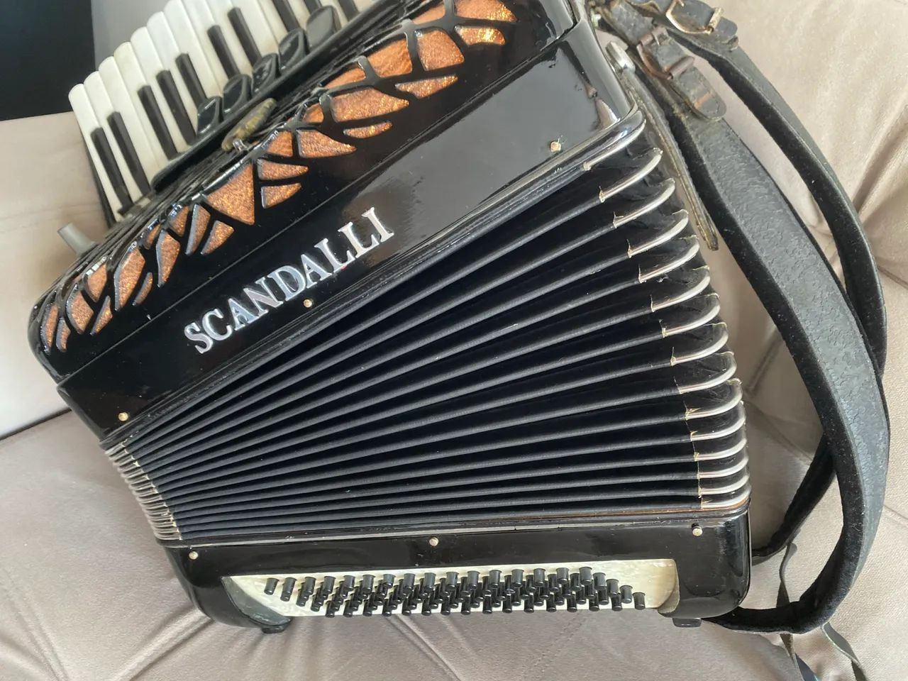 Acordeon scandalli 80b