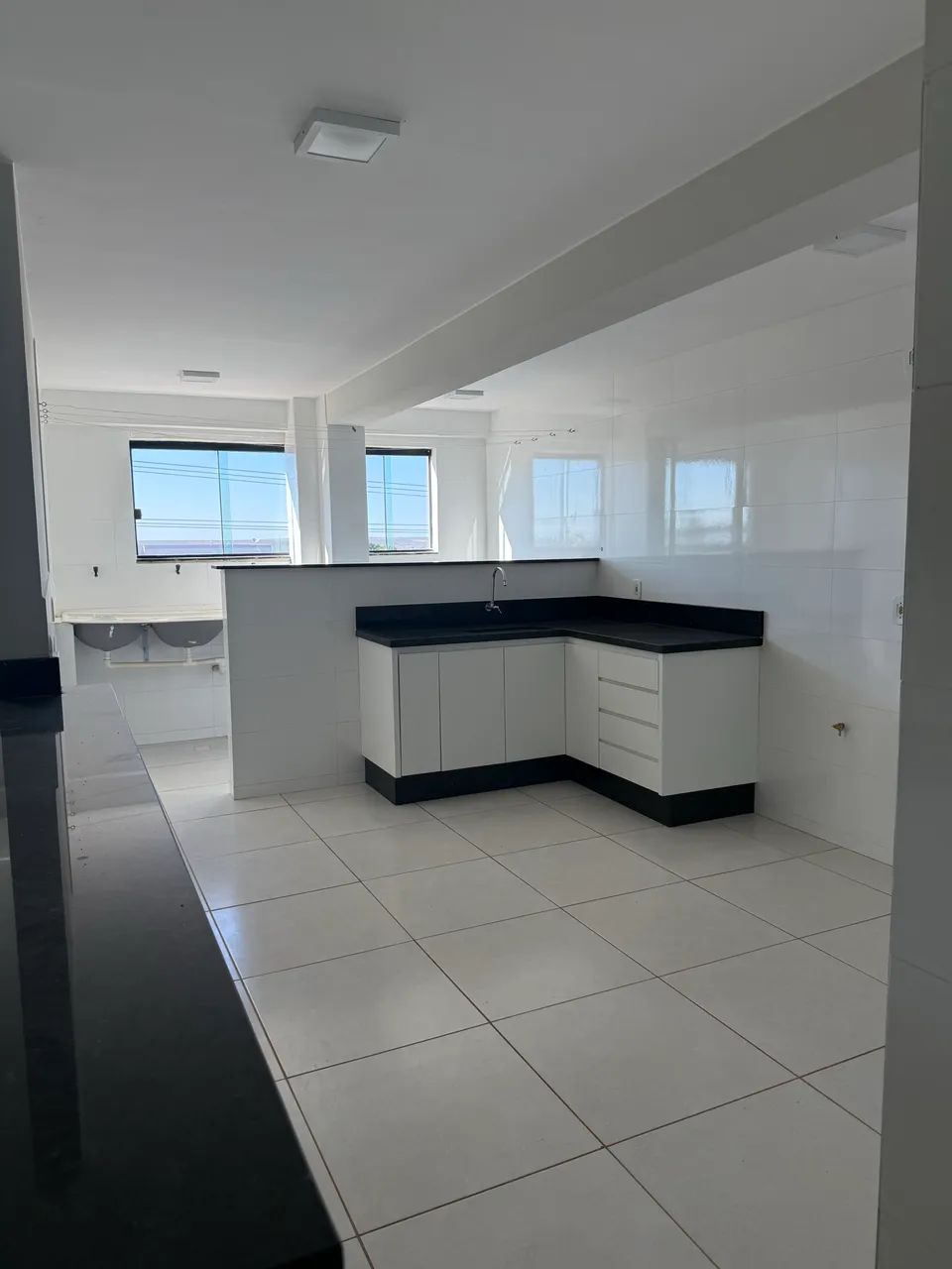 ALUGA-SE APARTAMENTO, Próximo à UniRV e a  IESGO. - Foto 2
