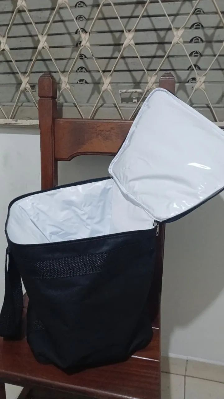 Bolsa térmica para entregar grande preta nova sem uso - Foto 3