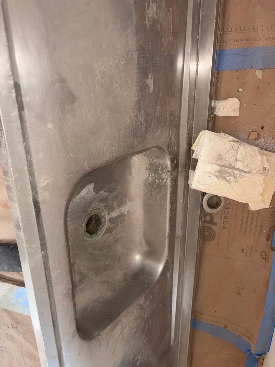 Bancada de Inox com Cuba - Pia de Cozinha - Usada - Foto 2