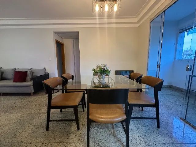 Luxury dining table with 6 chairs!65570225247747122