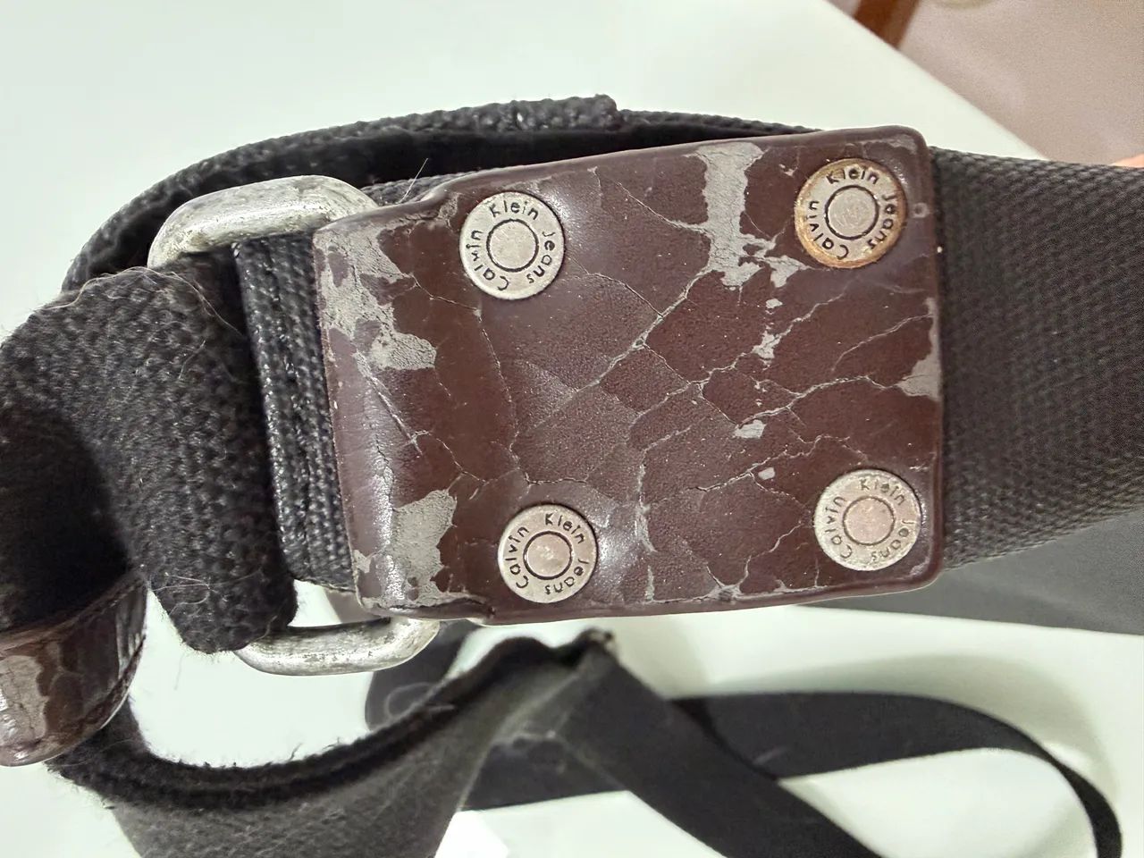 Bolsa diagonal Calvin Klein - Foto 4