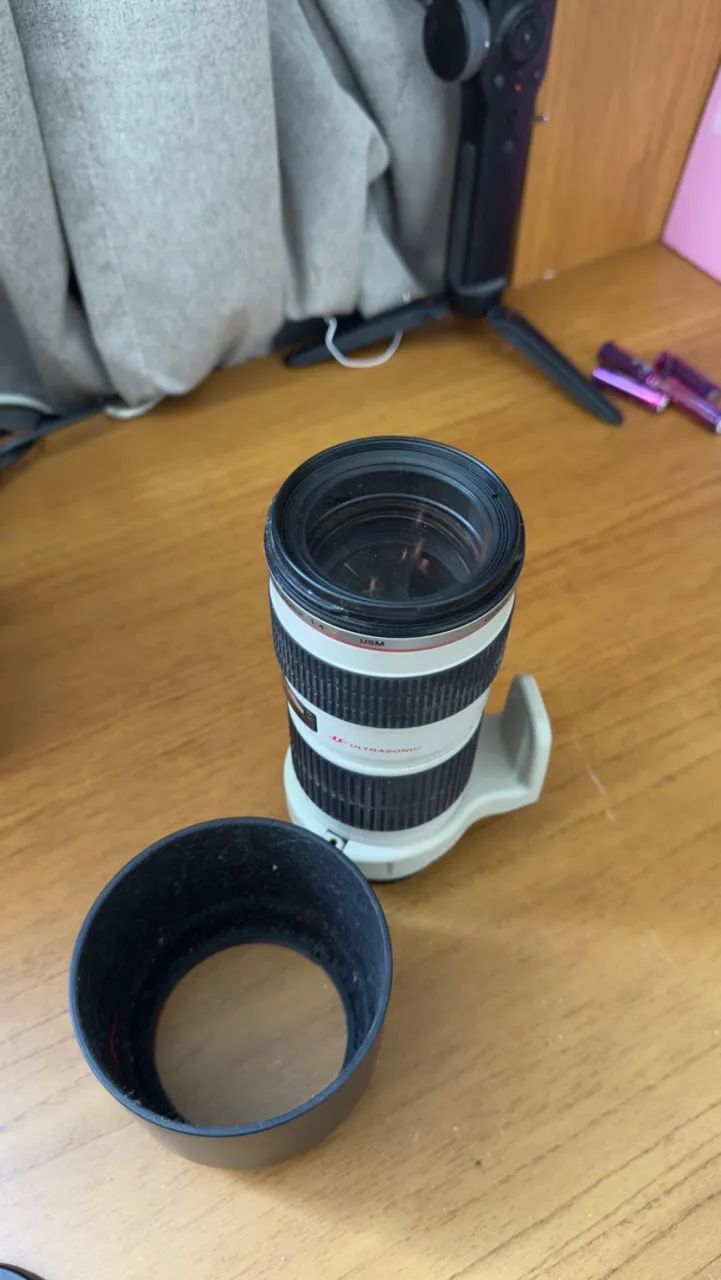 Canon EF 70-200mm f/4L USM - Série L Profissional + Parasol ET-74